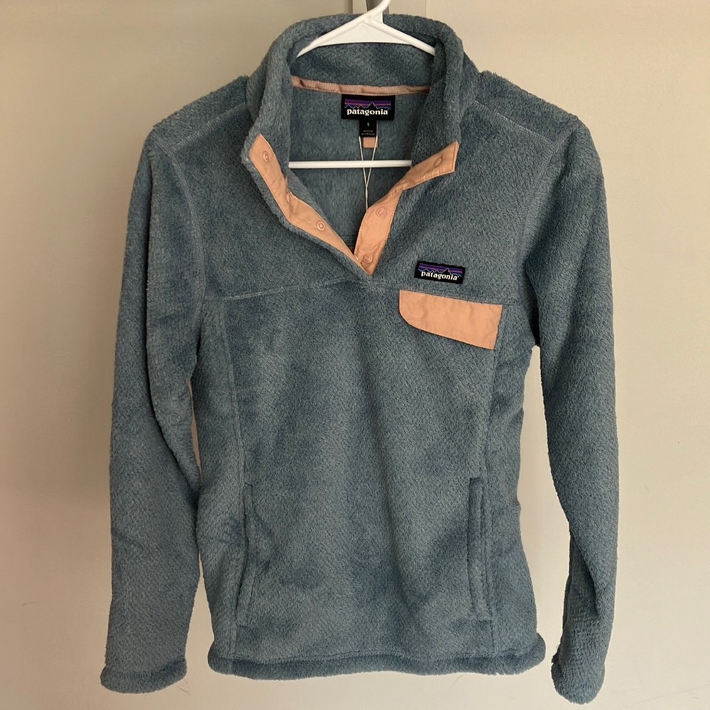 Patagonia pullover. Never used before. Unisex